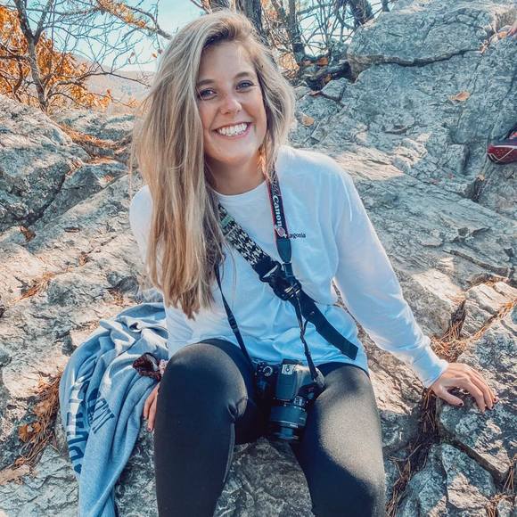 Meet your Posher, Jennifer - Picture 2 of 3